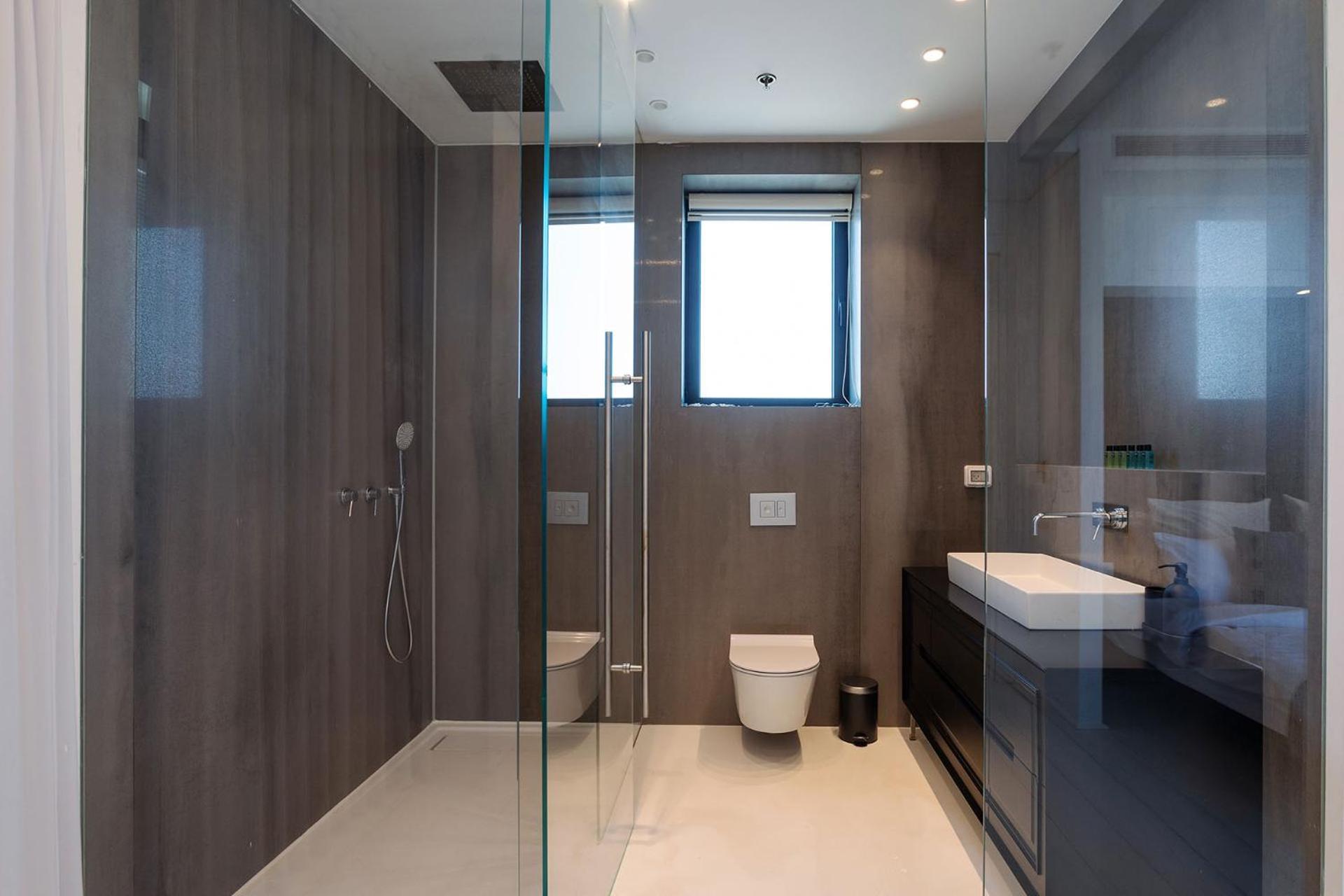 Апартаменты Yalarent Sea-Breeze Penthouse With Jacuzzi Бат-Ям Экстерьер фото